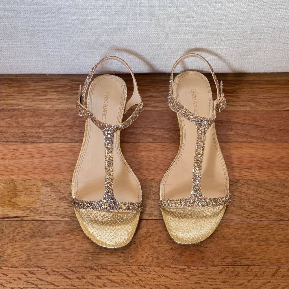 Enzo‎ Angiolini metallic gold sandals Size 7